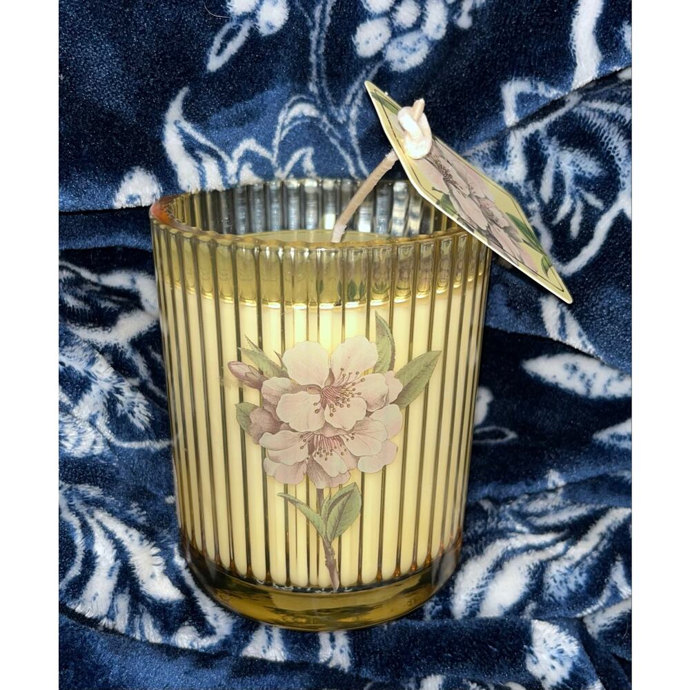 NEW! Bella Luxe BB INTL. Sunrise Glow Floral Luxury Scented Candle 11.3oz - Picture 4 of 6